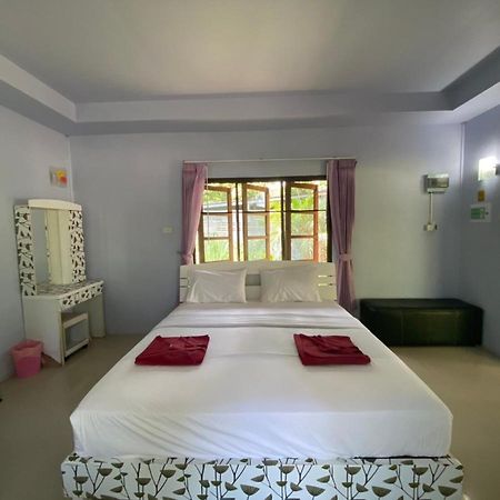 فندق Oyo 966 Boss Khaoyai توي بانبونغْ المظهر الخارجي الصورة